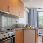 Host Wise - Bright Quiet Flats - Prime Location Appartamento