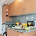 Host Wise - Bright Quiet Flats - Prime Location * Oporto