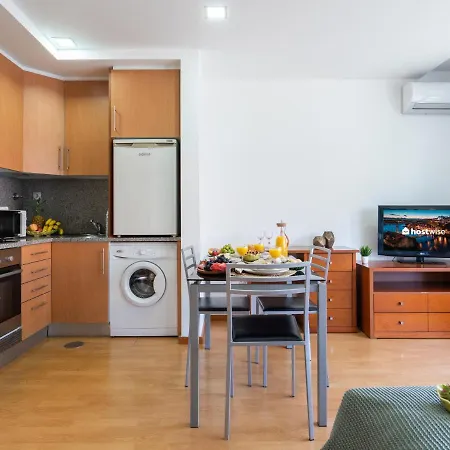 Host Wise - Bright Quiet Flats - Prime Location Daire *