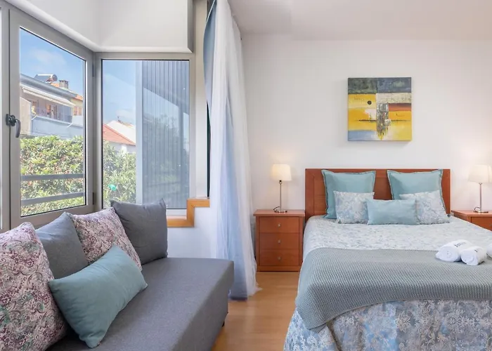 Host Wise - Bright Quiet Flats - Prime Location *