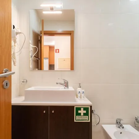 Host Wise - Bright Quiet Flats - Prime Location 波尔图