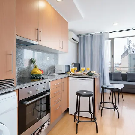 Host Wise - Bright Quiet Flats - Prime Location