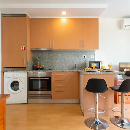 아파트 Host Wise - Bright Quiet Flats - Prime Location