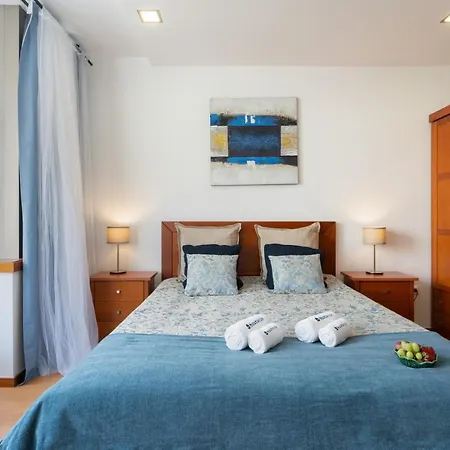 아파트 Host Wise - Bright Quiet Flats - Prime Location 포르투