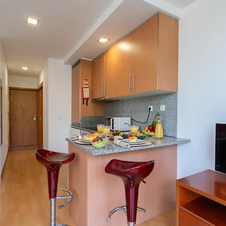 Magnolia - Bright Quiet Flats - Prime Location *