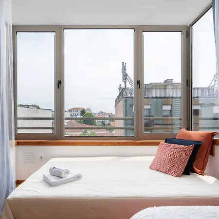 Host Wise - Bright Quiet Flats - Prime Location *