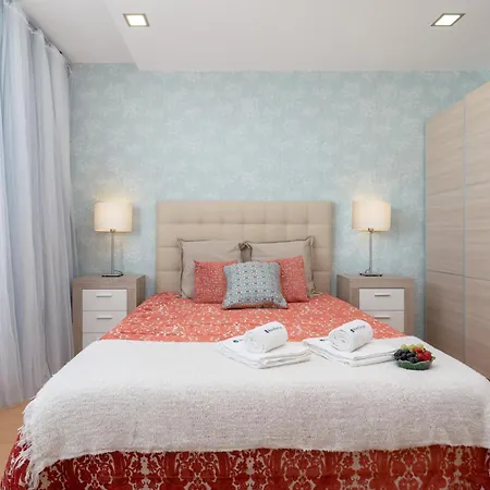 아파트 Host Wise - Bright Quiet Flats - Prime Location