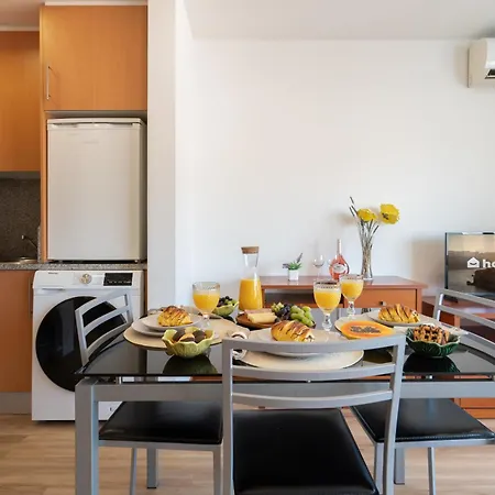 아파트 Host Wise - Bright Quiet Flats - Prime Location