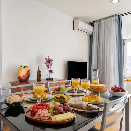 Magnolia - Bright Quiet Flats - Prime Location Apartment
