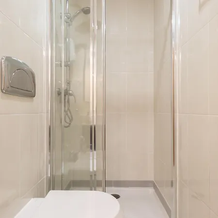 Magnolia - Bright Quiet Flats - Prime Location *