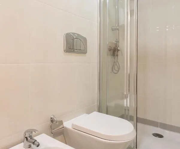 Host Wise - Bright Quiet Flats - Prime Location Lejlighed