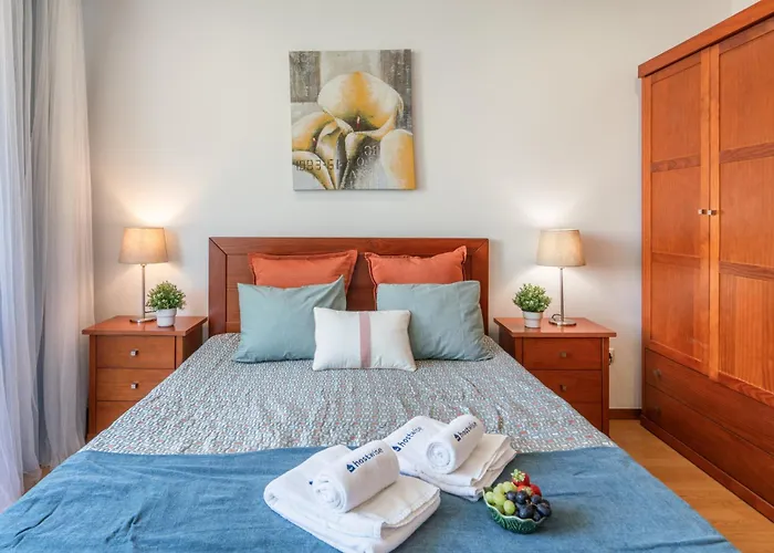 Apartament Host Wise - Bright Quiet Flats - Prime Location Porto