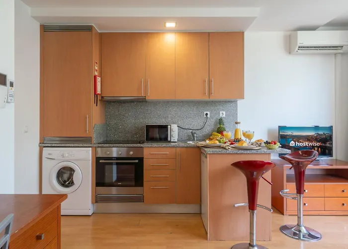 Host Wise - Bright Quiet Flats - Prime Location Porto