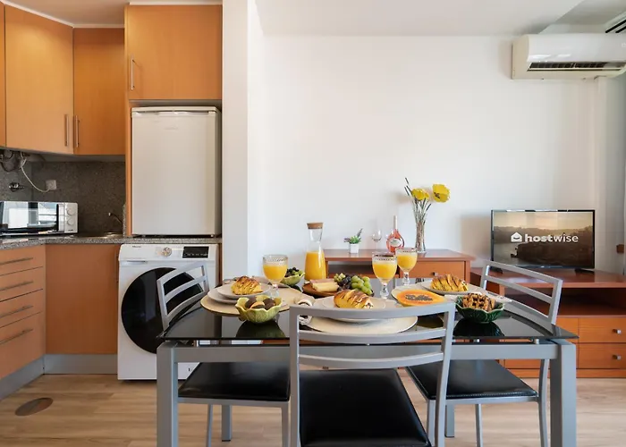 Apartament Host Wise - Bright Quiet Flats - Prime Location