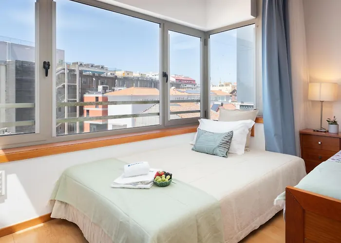 Host Wise - Bright Quiet Flats - Prime Location *