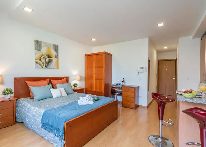 Host Wise - Bright Quiet Flats - Prime Location דירה פורטו